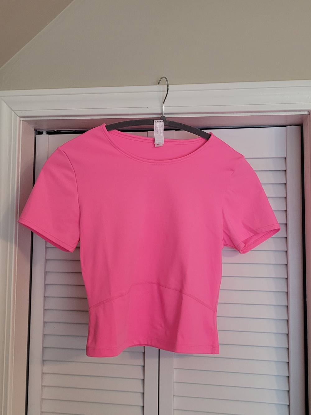 90 Degree By Reflex Bright Pink Short Sleeve Tee